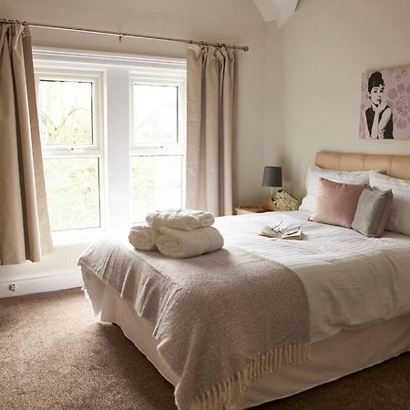 Comfy Big 7 Bedroom Townhouse Harrogate Extérieur photo